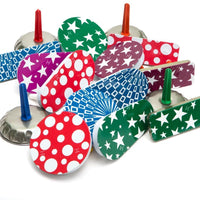 Assorted colour metal noisemakers, 1 per package